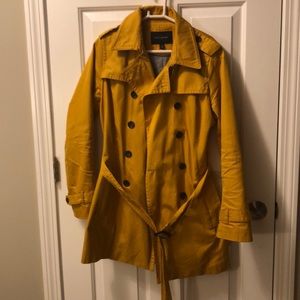 Banana republic yellow trench coat size medium
